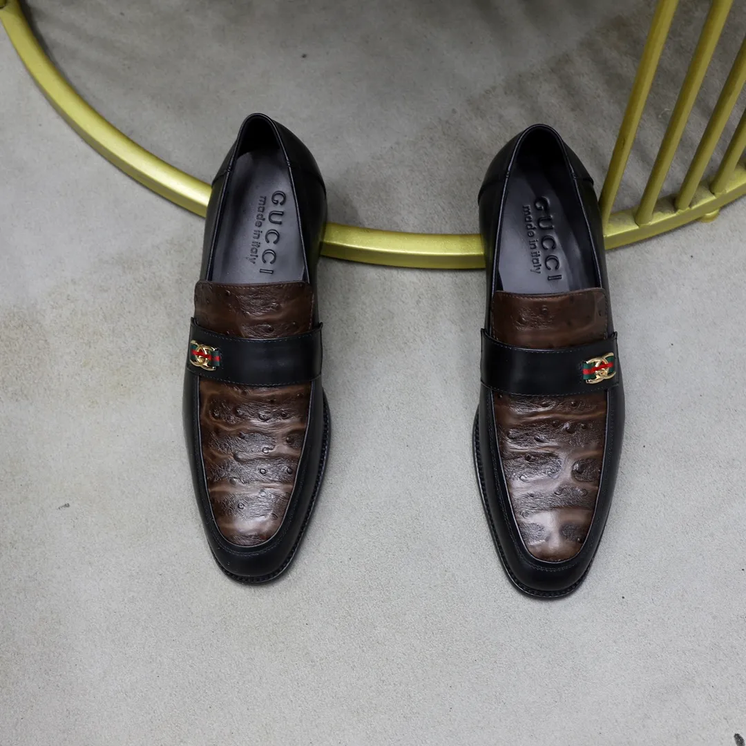 Men's shoes: 250🙅‍♂️🙅‍♂️🙅‍♂️Niuli Brand: GUCCI Size: 38-44 (45 can be customized) Level: Counter classic Material: Original soft cowhide upper Comfortable cowhide lining Original lightweight outsole Style category: Business casual footwear Driving leather shoes Color: Actual picture color